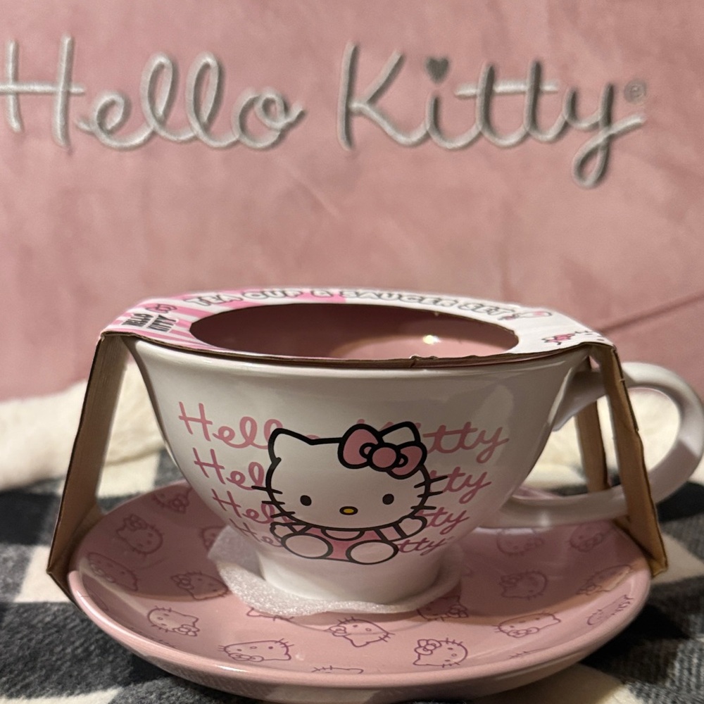Hello Kitty Pink Teacup and Saucer Set
